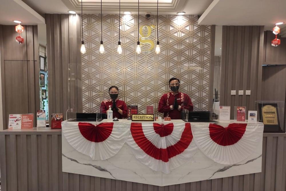 Hotel Gunawangsa Manyar Сурабая Екстер'єр фото